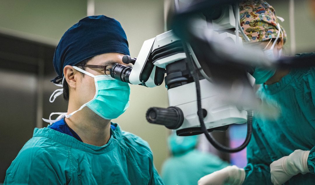 Crosslinking: como funciona o tratamento para ceratocone