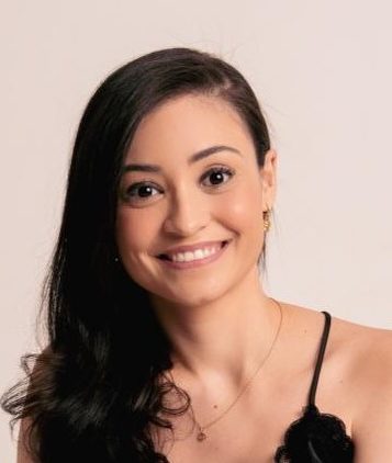 Dra. Camila Fernanda - Città