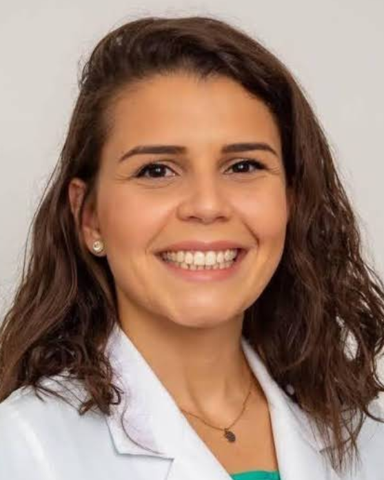 Dra. Thais Laercio Alves